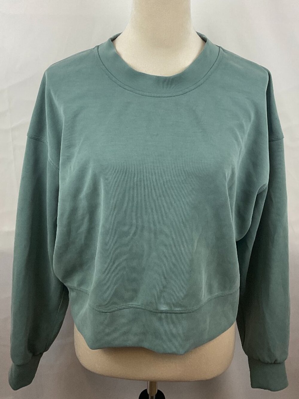 Lululemon Softstreme  Perfectly  Oversized Cropped Crew Top 6 Blue-Green